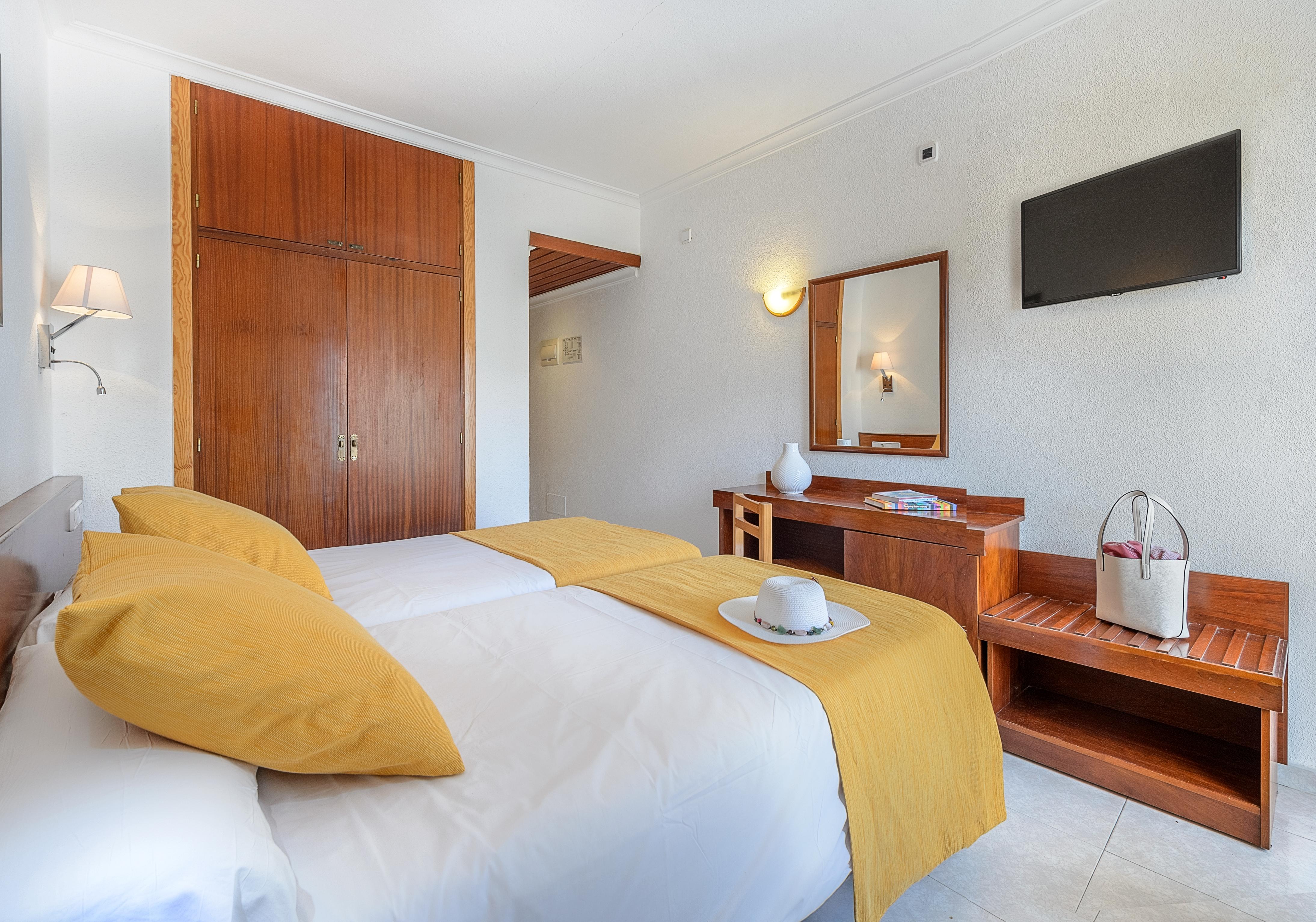 Aparthotel Vibra Bay Sant Antoni de Portmany Exterior foto