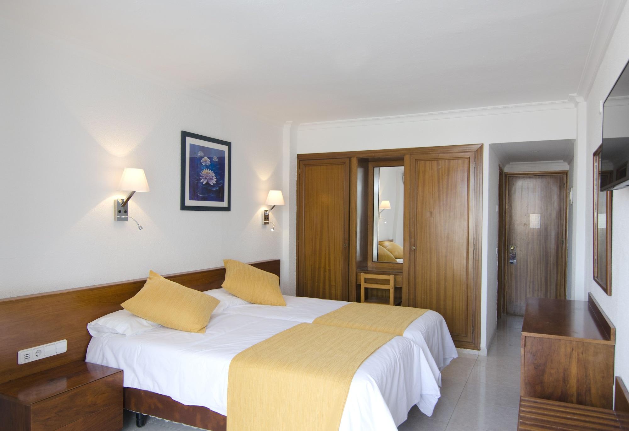Aparthotel Vibra Bay Sant Antoni de Portmany Exterior foto