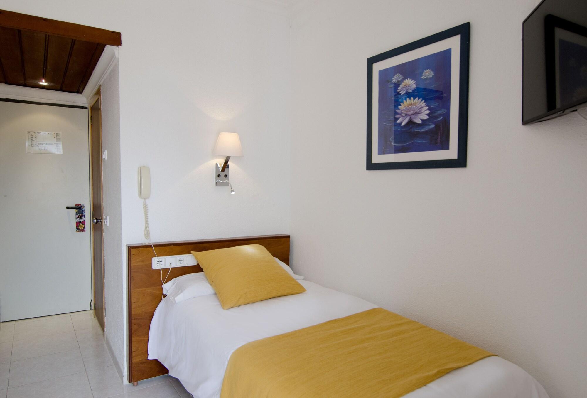 Aparthotel Vibra Bay Sant Antoni de Portmany Exterior foto