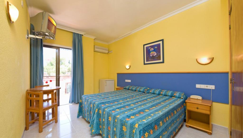 Aparthotel Vibra Bay Sant Antoni de Portmany Exterior foto